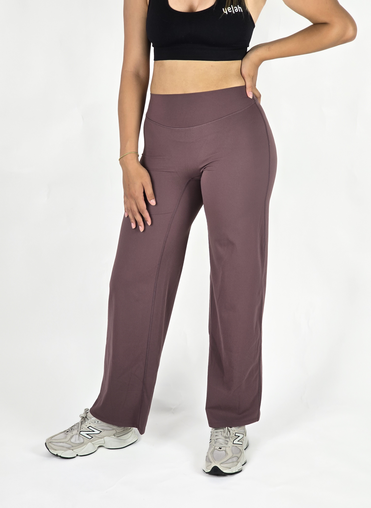 Straight Leg Leggings in Brown Stone