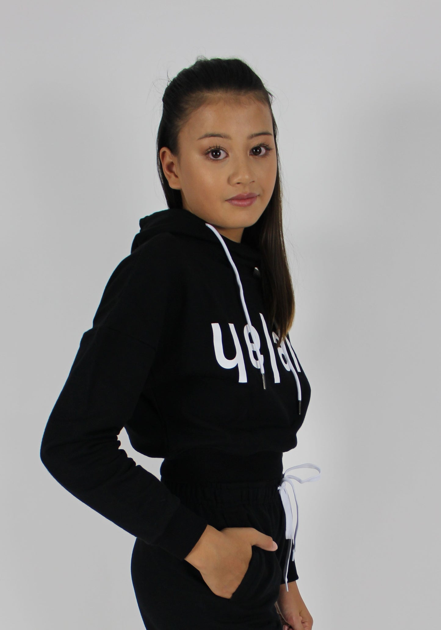 B&W Crop Hoodie Black