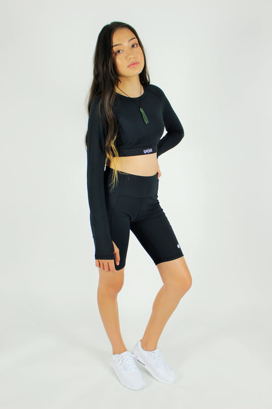 B&W Long Sleeve Crop Black