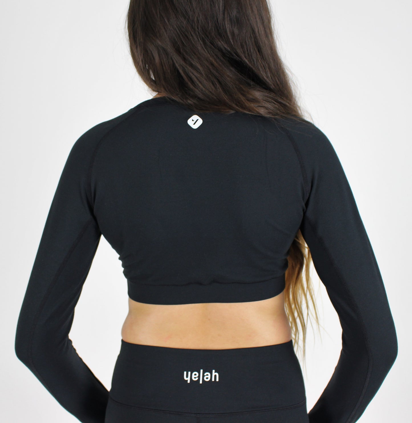 B&W Long Sleeve Crop Black