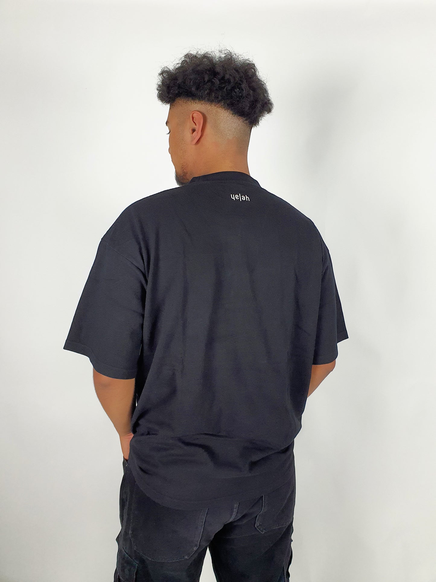 Oversized T-Shirt - Black