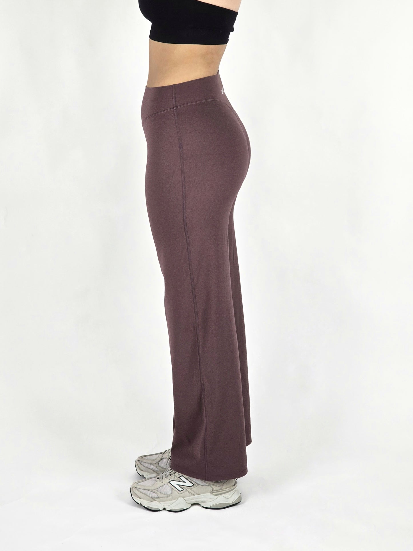 Straight Leg Leggings in Brown Stone